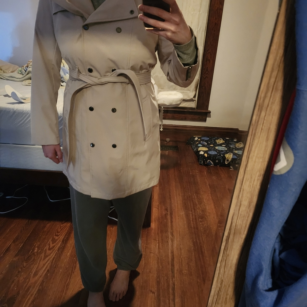 Calvin Klein Women's Beige Trench Coat - Picture 6 of 7